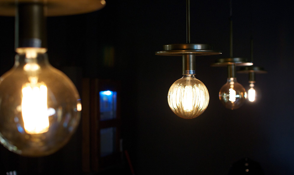 家用照明灯头盒及其在灯具行业中的作用
